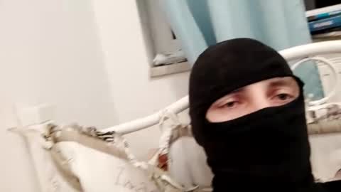 zenek1989007 online show from December 2024 07:50:02 PM