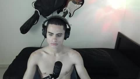 zenzhu online show from January 2025 09:34:01 PM