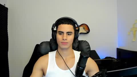 Snapshot of zenhzu chatting on April 2026 10:03:02 PM zenzhu online show from April 2026 10:03:02 PM