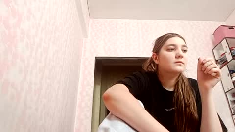 zeniabrossoit online show from April 2026 03:51:01 AM