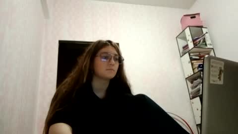 zeniabrossoit online show from May 2026 02:33:02 PM