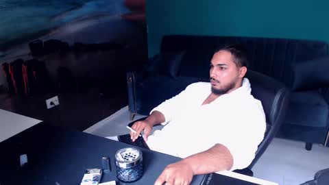 Snapshot of zenobaro chatting on October 2025 07:55:02 AM zenobaro online show from October 2025 07:55:02 AM