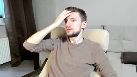 Snapshot of zepanl chatting on March 2026 08:42:01 AM Andrew online show from March 2026 08:42:01 AM