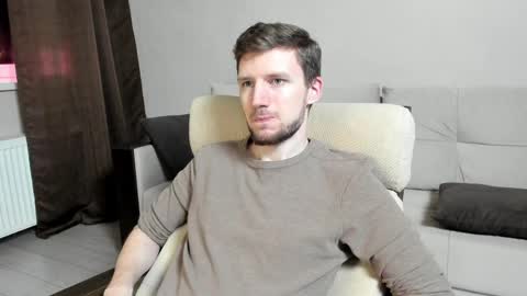 Snapshot of zepanl chatting on April 2026 09:19:01 PM Andrew online show from April 2026 09:19:01 PM