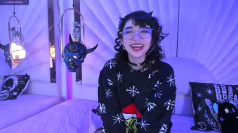 Snapshot of zephirah_abney chatting on December 2024 08:49:02 AM online show from December 2024 08:49:02 AM