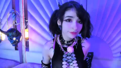 Snapshot of zephirah_abney chatting on February 2025 07:48:02 PM online show from February 2025 07:48:02 PM