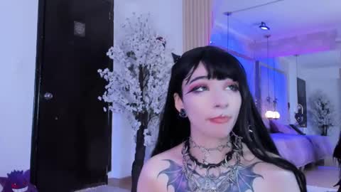 Snapshot of zephirah_abney chatting on February 2025 05:36:02 PM online show from February 2025 05:36:02 PM