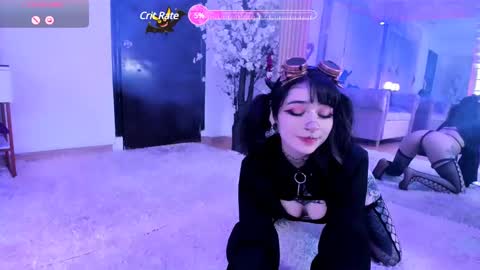 Snapshot of zephirah_abney chatting on March 2025 02:18:01 PM online show from March 2025 02:18:01 PM