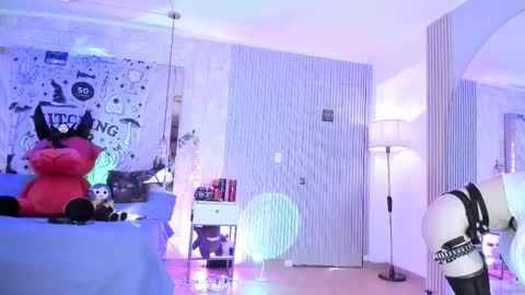 Snapshot of zephirah_abney chatting on October 2025 02:35:01 PM online show from October 2025 02:35:01 PM