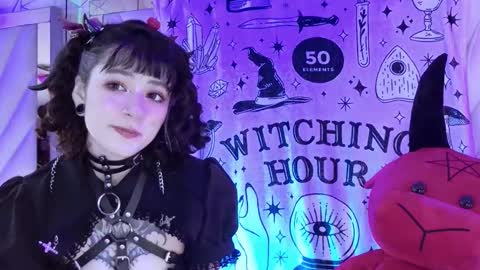 Snapshot of zephirah_abney chatting on November 2025 01:57:01 PM online show from November 2025 01:57:01 PM