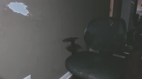 Snapshot of zerozero5555 chatting on February 2025 08:42:02 PM bambi cumslut online show from February 2025 08:42:02 PM