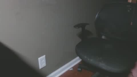 Snapshot of zerozero5555 chatting on February 2025 12:25:01 AM bambi cumslut online show from February 2025 12:25:01 AM