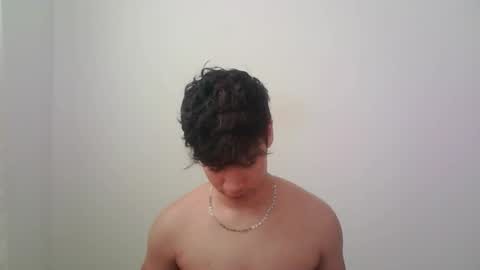 zeus_183 online show from November 2025 01:33:02 PM