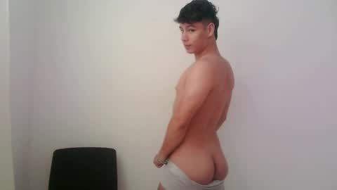 zeus_183 online show from November 2025 12:39:02 PM