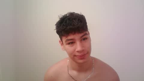 zeus_183 online show from December 2025 01:31:02 PM