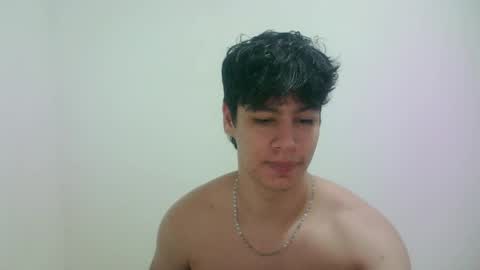 zeus_183 online show from March 2026 05:23:01 AM