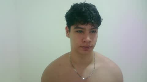 zeus_183 online show from May 2026 01:54:01 AM