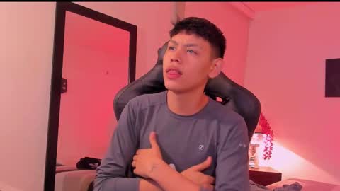 zeus_blaze online show from September 2025 09:02:01 AM