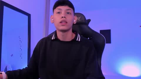 zeus_blaze online show from September 2025 11:58:01 AM