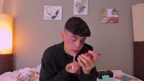 zeus_blaze online show from October 2025 05:07:02 AM