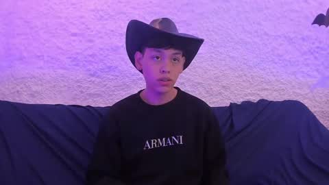 zeus_blaze online show from November 2025 08:09:01 PM