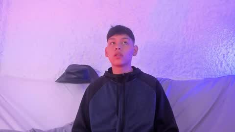 zeus_blaze online show from November 2025 08:10:01 PM