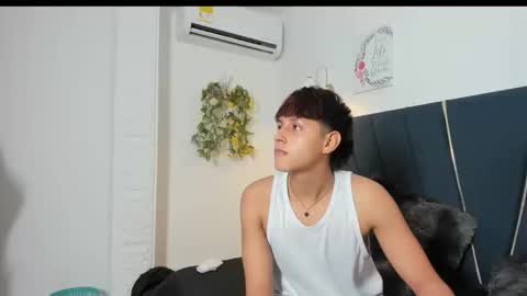 zeusapollofuck online show from September 2025 10:42:02 PM