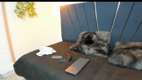 zeusapollofuck online show from September 2025 03:33:01 PM