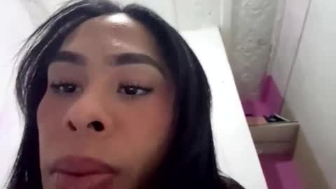 Aisha Alejandra Rosse Deus  online show from April 2026 07:53:01 PM