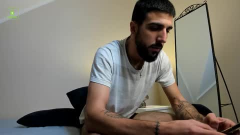 ZEYN online show from October 2025 10:55:01 AM