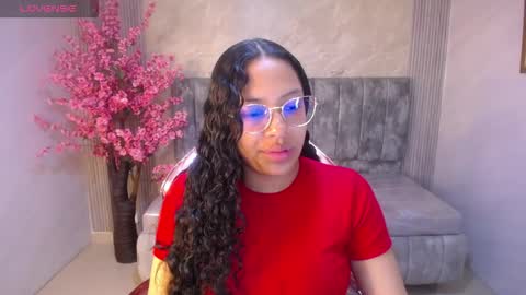 Snapshot of zhara_rose_sub chatting on September 2025 03:08:02 AM Zhara online show from September 2025 03:08:02 AM