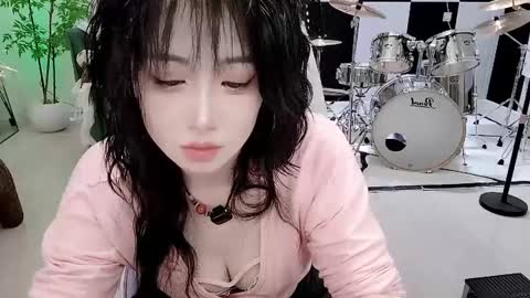 zhen online show from October 2025 08:27:02 PM