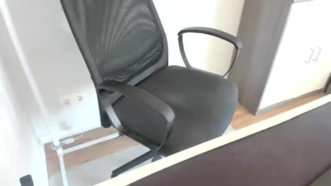 Snapshot of ziemlichflutschig chatting on March 2026 11:25:01 AM ziemlichflutschig online show from March 2026 11:25:01 AM