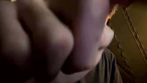 Snapshot of ziggy758084 chatting on March 2026 01:31:02 AM ziggy758084 online show from March 2026 01:31:02 AM