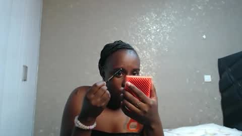 Zinadine online show from March 2026 02:42:01 PM