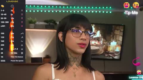 Snapshot of zion__lee chatting on December 2025 05:33:02 PM Zion online show from December 2025 05:33:02 PM