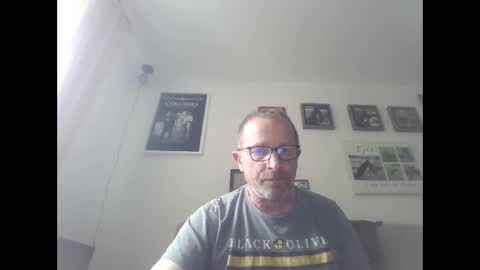Snapshot of zippi55 chatting on October 2025 11:52:02 AM Zippi online show from October 2025 11:52:02 AM