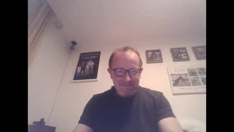 Zippi online show from November 2025 04:40:02 PM