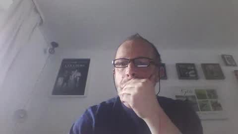 Zippi online show from May 2026 05:01:02 AM
