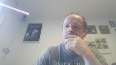 Zippi online show from July 2026 04:03:02 AM