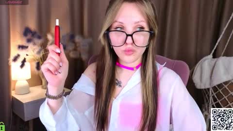 Zlata  Mon Tue Thu Fri Sun Sa GMT 3 0000pm - 0600pm  online show from February 2026 07:34:01 AM