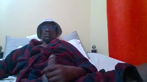 Zlatann2012 online show from September 2025 07:15:02 PM