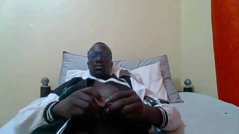 Zlatann2012 online show from September 2025 09:40:02 PM