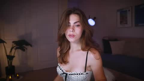 Snapshot of zlicious chatting on November 2025 10:48:02 PM Zara Join next live at 5PM EST online show from November 2025 10:48:02 PM