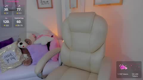 Zobe Love online show from September 2025 05:47:02 PM