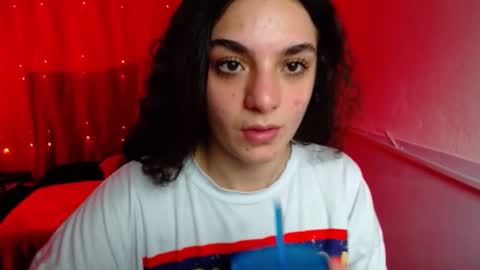 zoe_0111 online show from February 2025 09:21:02 PM