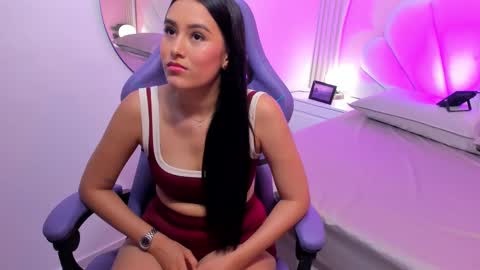 Zoe online show from October 2025 03:28:02 AM