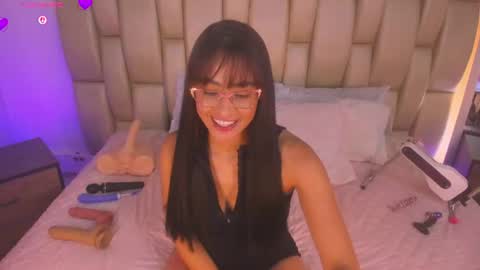 Snapshot of zoe_barlove chatting on June 2026 04:02:02 AM Your new obsession online show from June 2026 04:02:02 AM