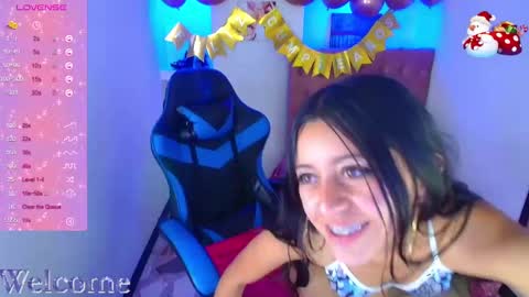 Snapshot of zoe_connor19 chatting on December 2024 09:09:02 PM Z O E online show from December 2024 09:09:02 PM
