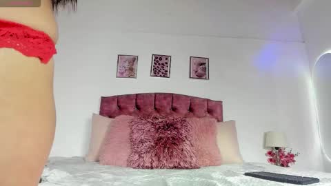 zoe_cute2 online show from March 2026 06:23:01 PM